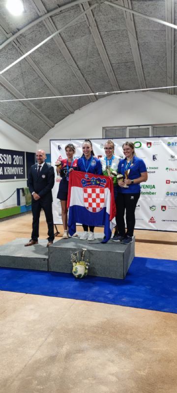 Carrolina Bajrić prvakinja Europe, Nives Jelovica viceprvakinja