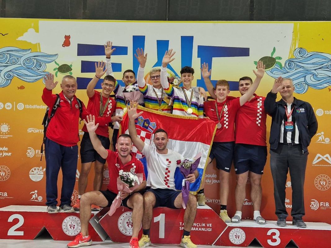 Lovro Šipek i Filip Klarić obranili svjetski naslov u paru klasično, Ivano Rajačić Muža zlatni i dvostruki srebrni junior