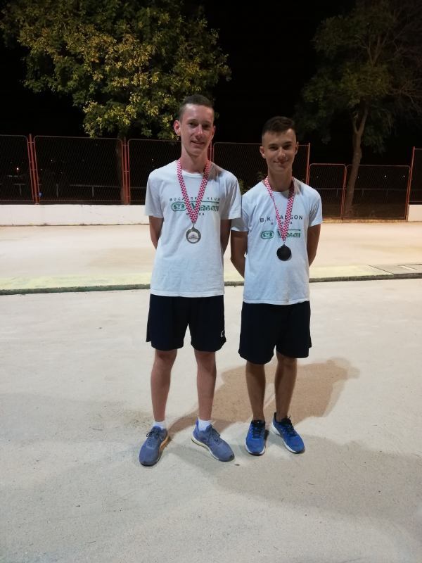 Leon Petz prvak u krugovima, štafeta i par Drivenika najbolja u državi